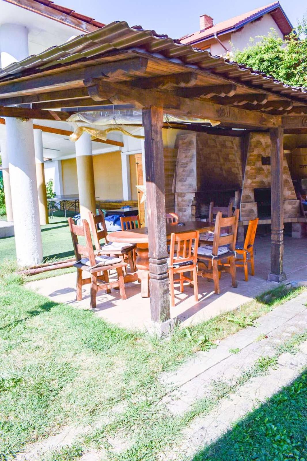 Casafamiglia Βίλα Prolesha Εξωτερικό φωτογραφία