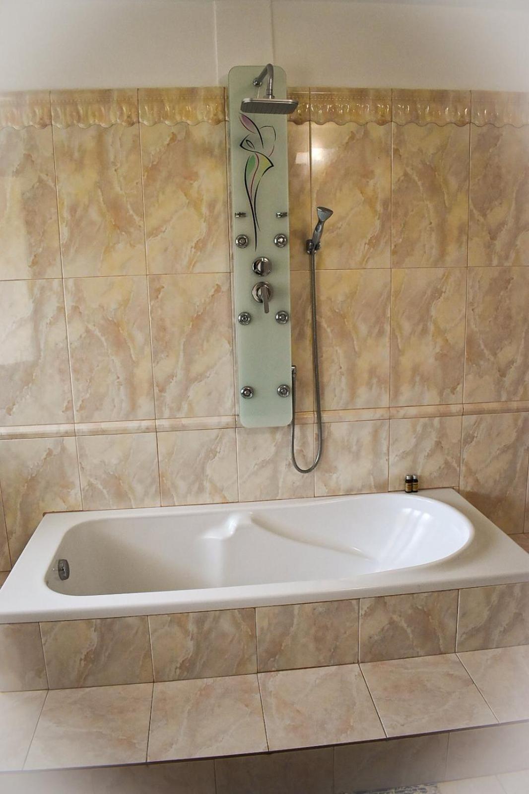 Casafamiglia Βίλα Prolesha Εξωτερικό φωτογραφία